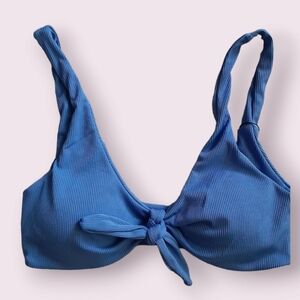 Zaful blue ribbed swimsuit bikini top, size 6. NWT